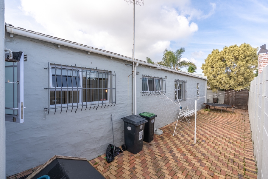3 Bedroom Property for Sale in Edgemead Western Cape